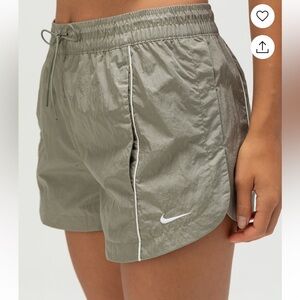 NWT Nike Windrunner shorts